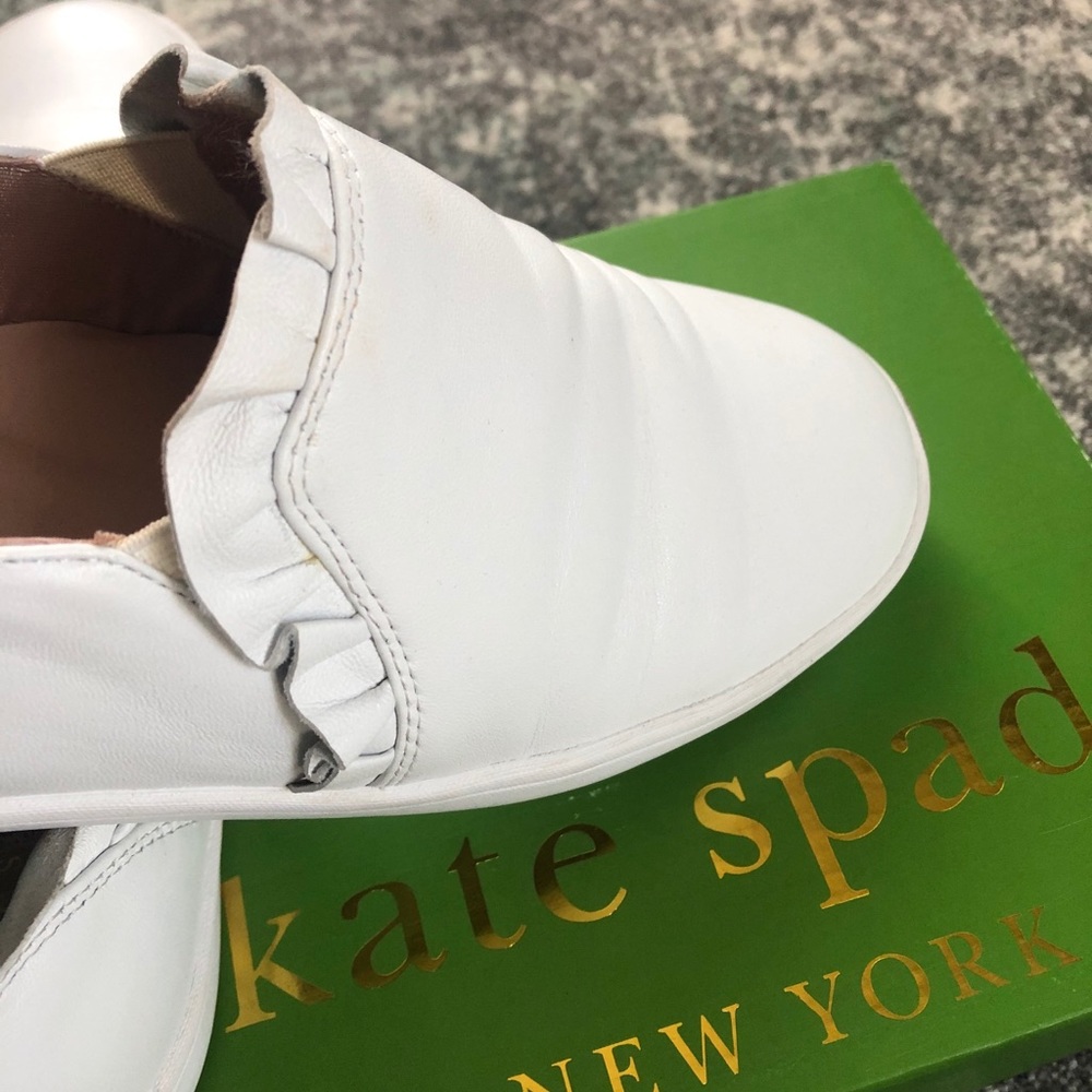 Kate Spade white leather ruffle slide in sneakers - Picture 3 of 7